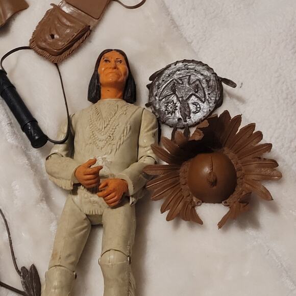 60s Louis Marx Geronimo, Sir Gordon Knight,Odin Viking Figures & Accessories Lot - Picture 16 of 16